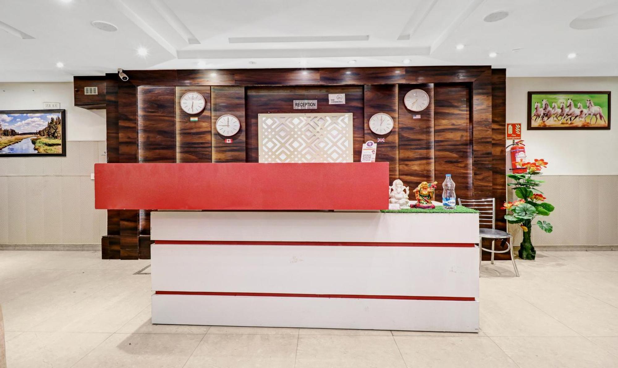 Itsy Hotels Unique - Near Railway Station Amritsar Exterior photo